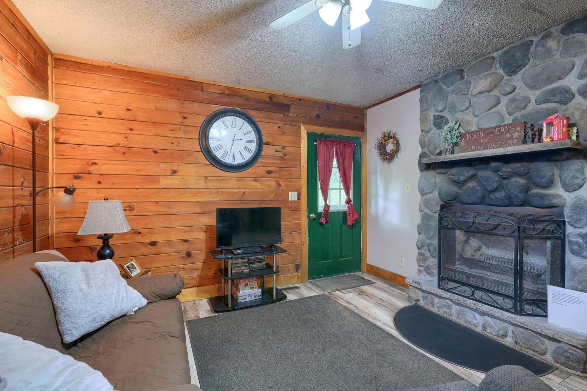 Blue Rose Cabins - Rosebud Cabin Logan Exterior photo
